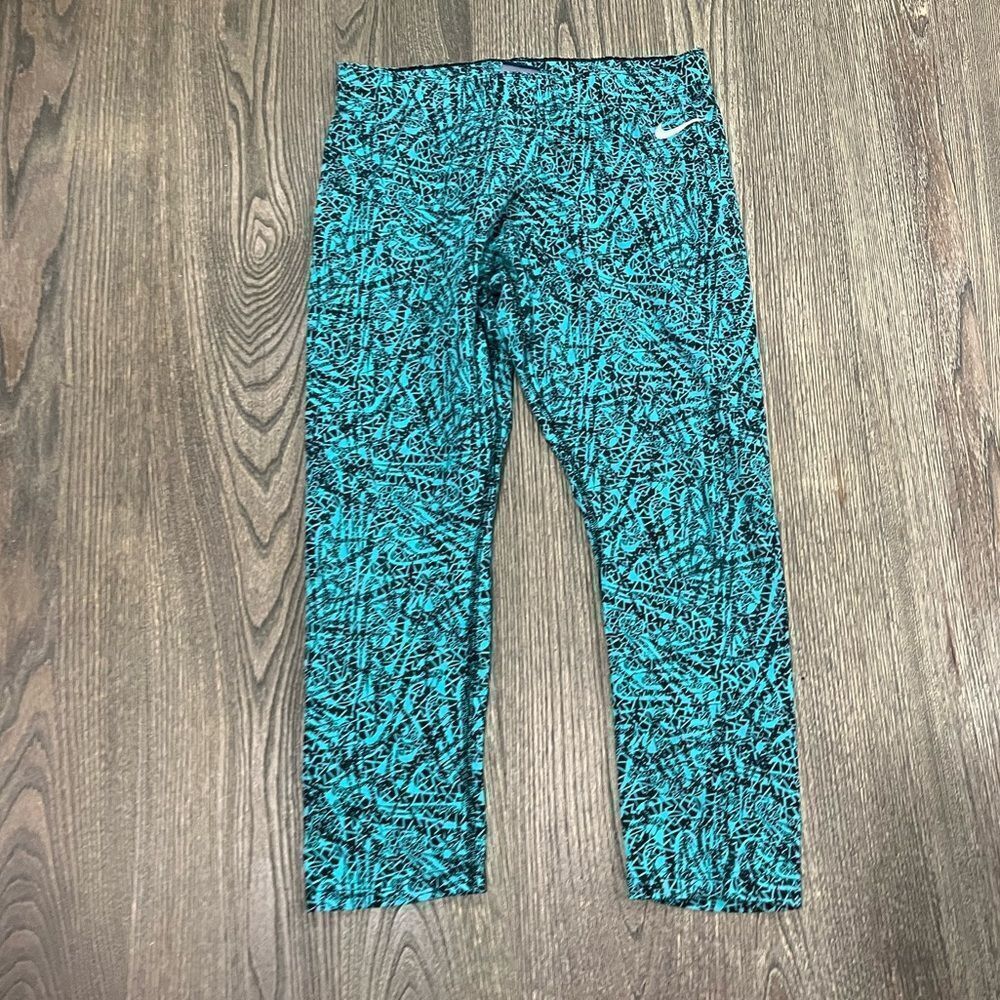 Nike Dri-Fit Capri Crop Leggings Swoosh Geometric Print Pull-On Blue Black Sz M